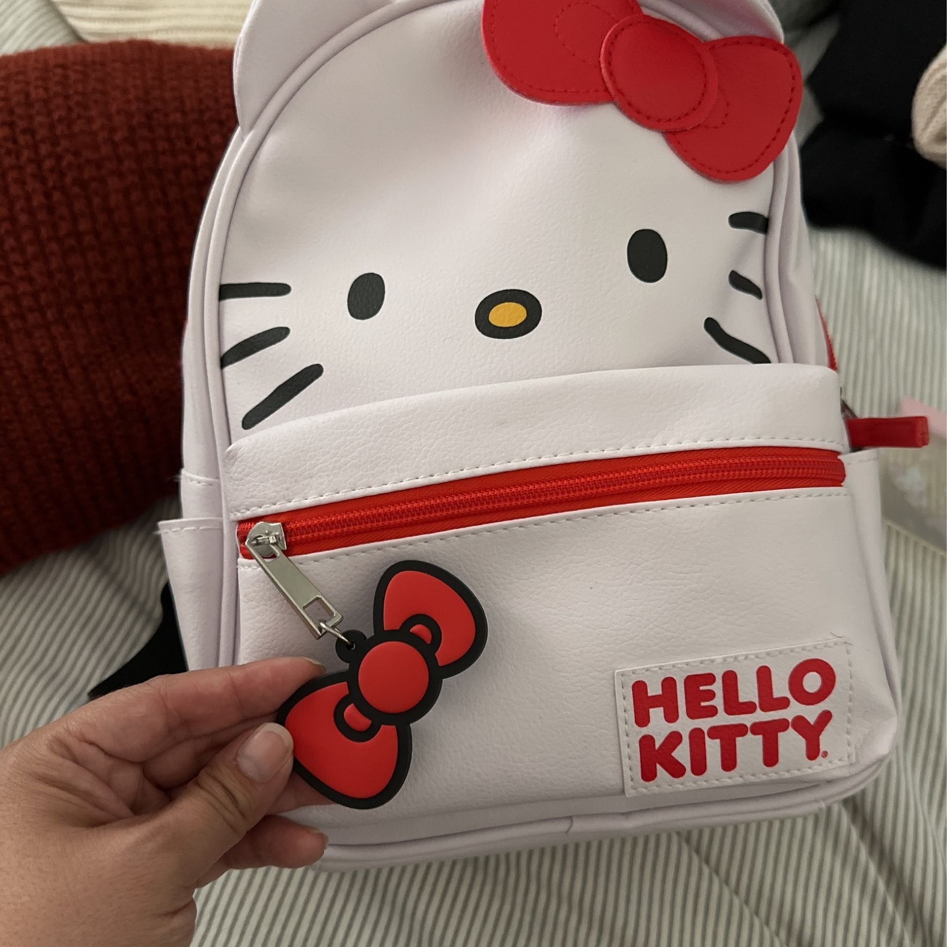 hello kitty backpack dots NWT Sanrio Plush Pink Dot (JoyAve) Even grab this bag for travel needs as it includes a pass Ju-Ju-Be MiniBe - Hello Kitty
