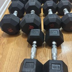 Set Of 10 Dumbbells / From 10lbs -50lbs / Like New 