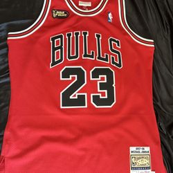 Michael Jordan 1997-98 NBA Finals Authentic Jersey - Mens - Size L