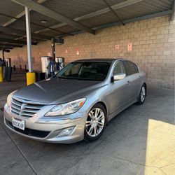 2013 Hyundai Genesis