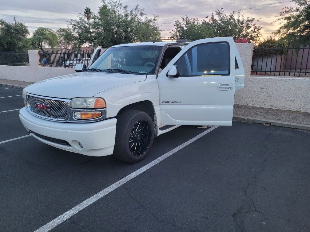 2002 GMC Yukon