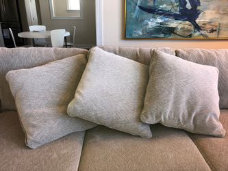 Set of pillows
