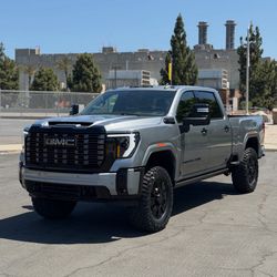 2024 GMC Sierra 2500 HD DENALI