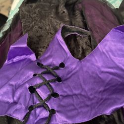 Witches costume, size and pictures
