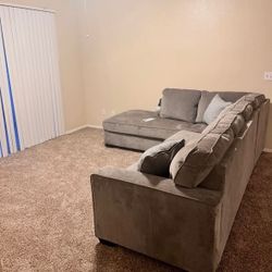 Sectional L Shape Couch (NEED GONE ASAP)