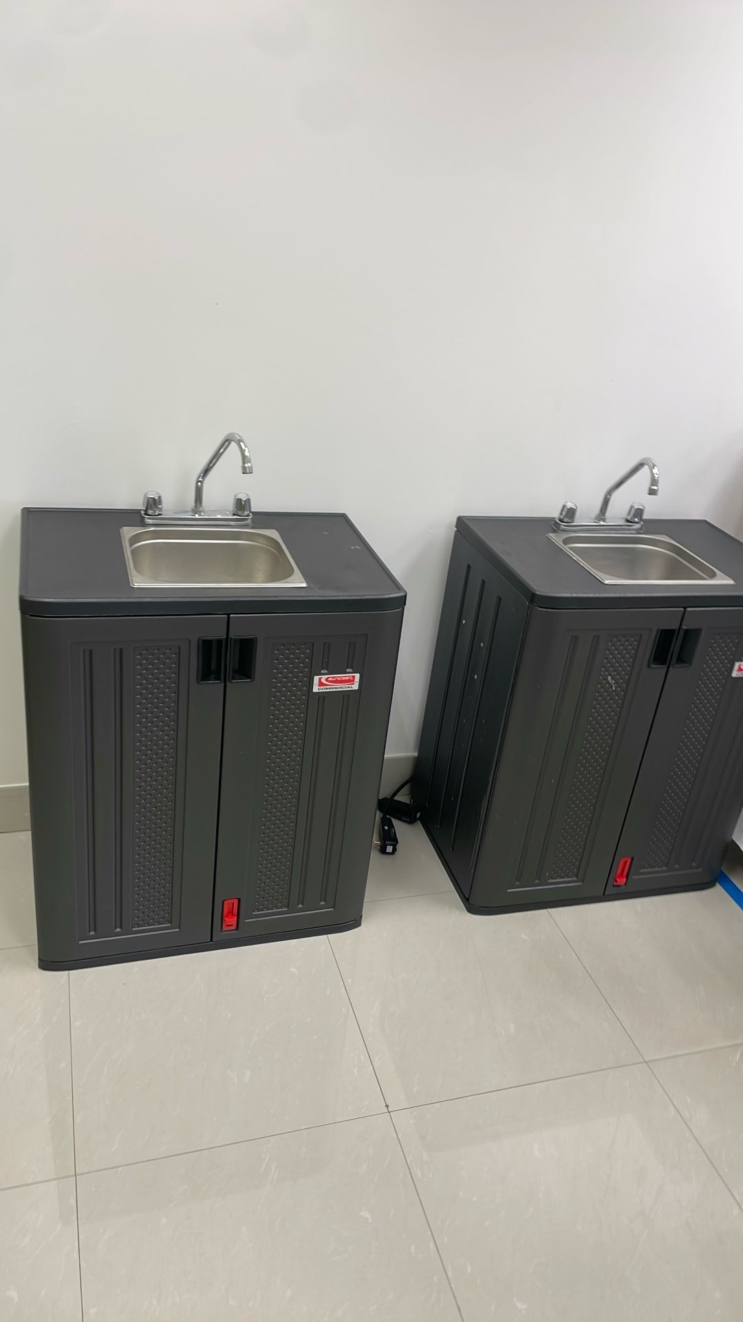 Hot/cold Water With Pump Portable Sink