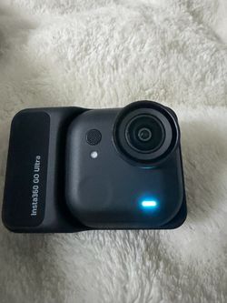 Insta360 GO Ultra Creator Bundle