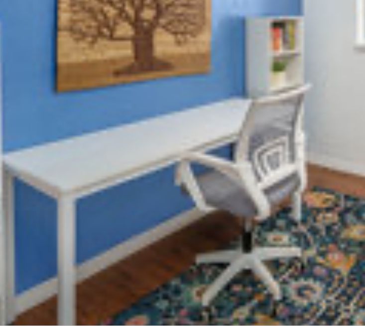 White Office Desk And Chair