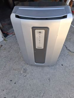 Portable ac $100