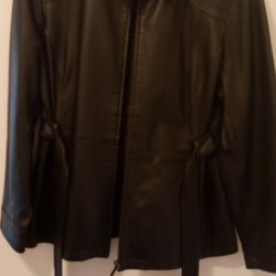 PETITE XL LEATHER JACKET....... CHECK OUT MY PAGE FOR MORE ITEMS 