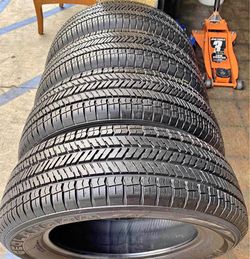 225/60/17 Yokohama vendo un set de llantas usadas excelente condiciones de vida las 4 ✅🤩I am selling a set of used tires, all 4 in excellent living c