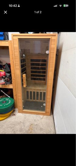 Homsido 1-Person Infrared Sauna – Indoor Wooden Sauna – $1,000 New
