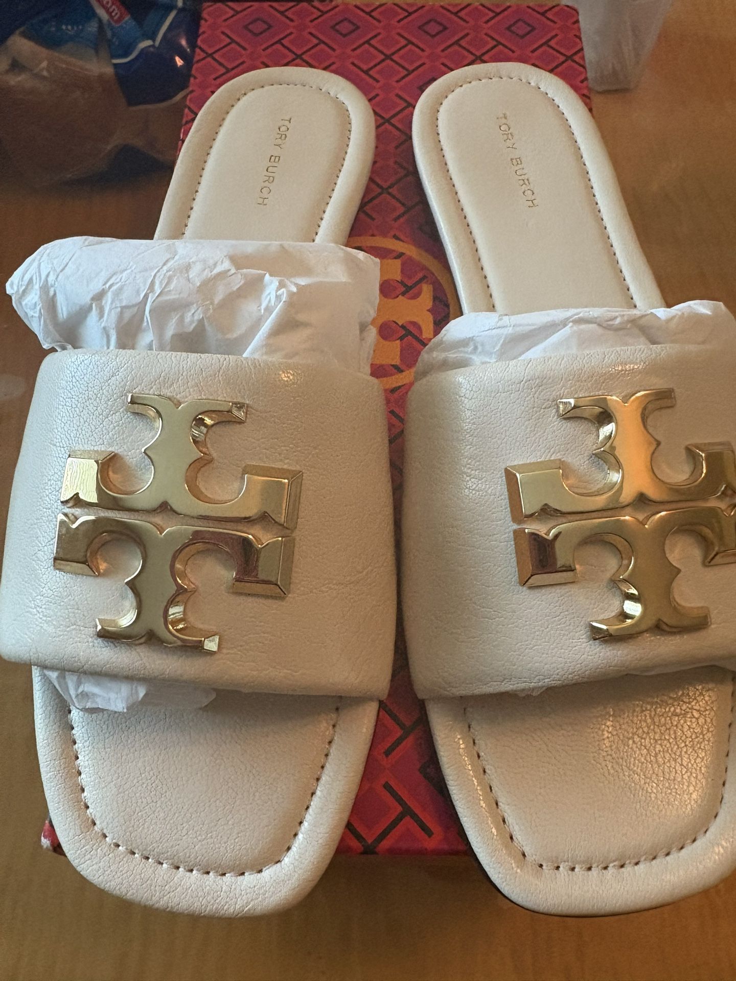 Tory Burch Light Cream / Gold