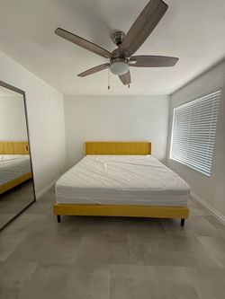 King bed frame - Yellow