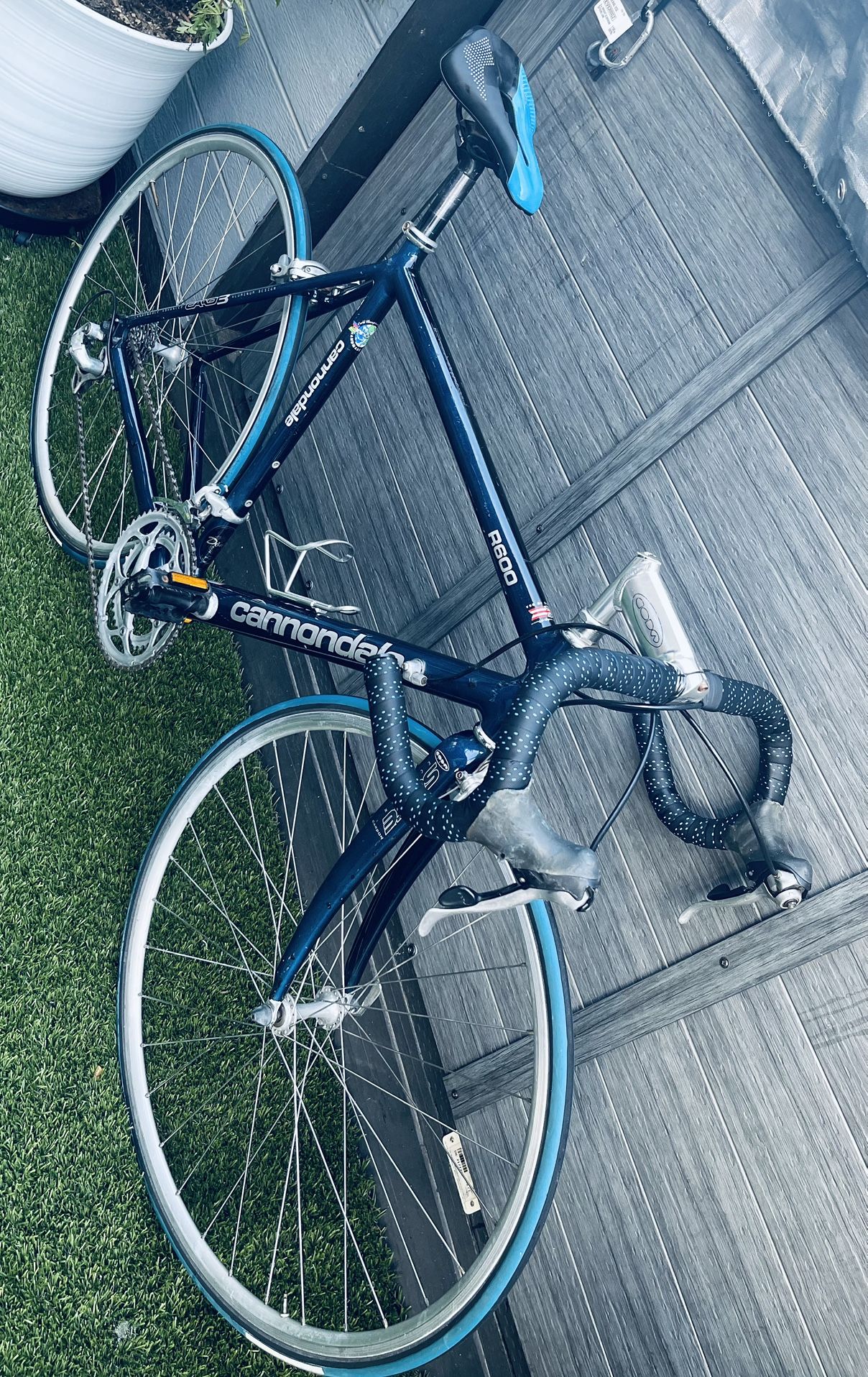 Vintage Cannondale R600 CAAD 3 Road Bike