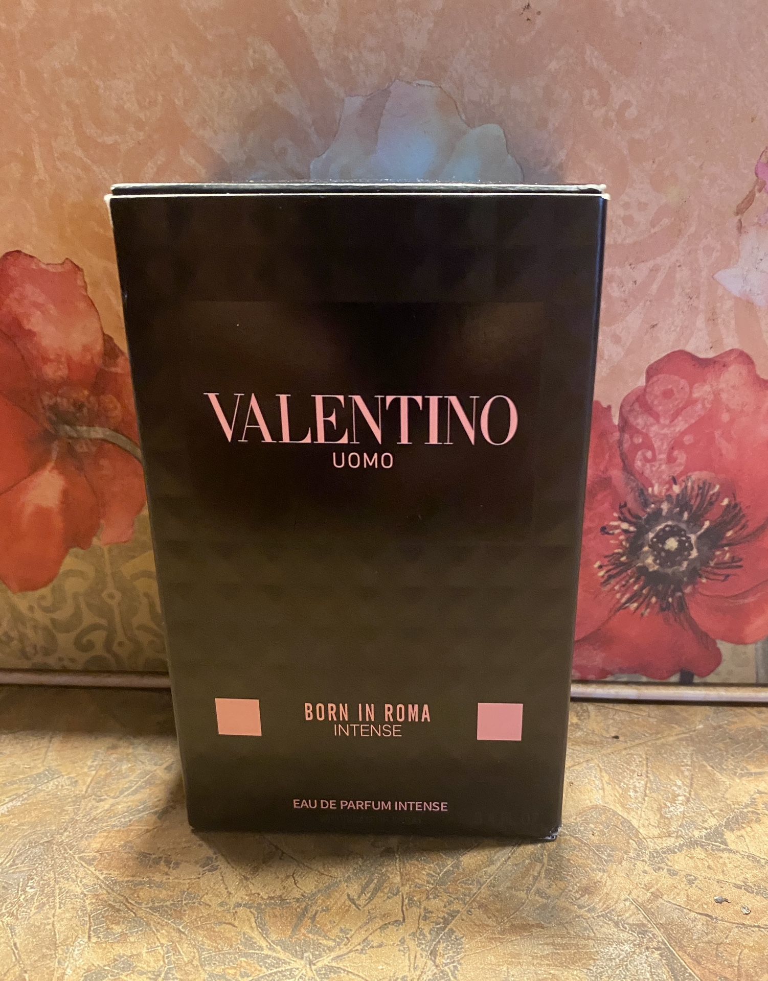 Valentino Uomo Born in Roma Intense – 100ml Only Sprayed Twice 