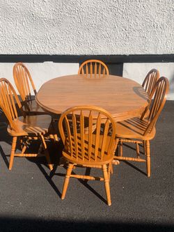 Pedestal Dining Table Set – 6 Chairs & Leaf / Vintage Solid Oak Round / oval dining table 57 W x 46D x 31H