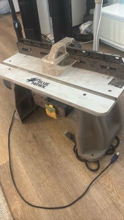 Router With Table