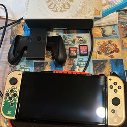 OLED Nintendo Switch TOTK with two games