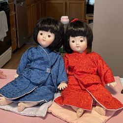 Oriental Porcelain Musical Dolls