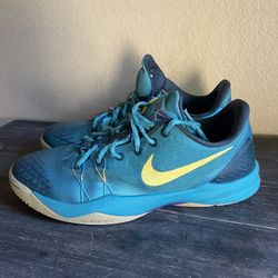 Mens Nike Zoom Kobe Bryant Venomenon Size 11