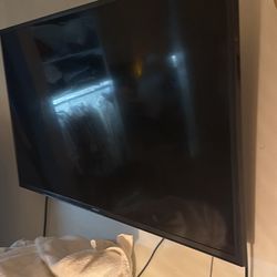 40 inch TV