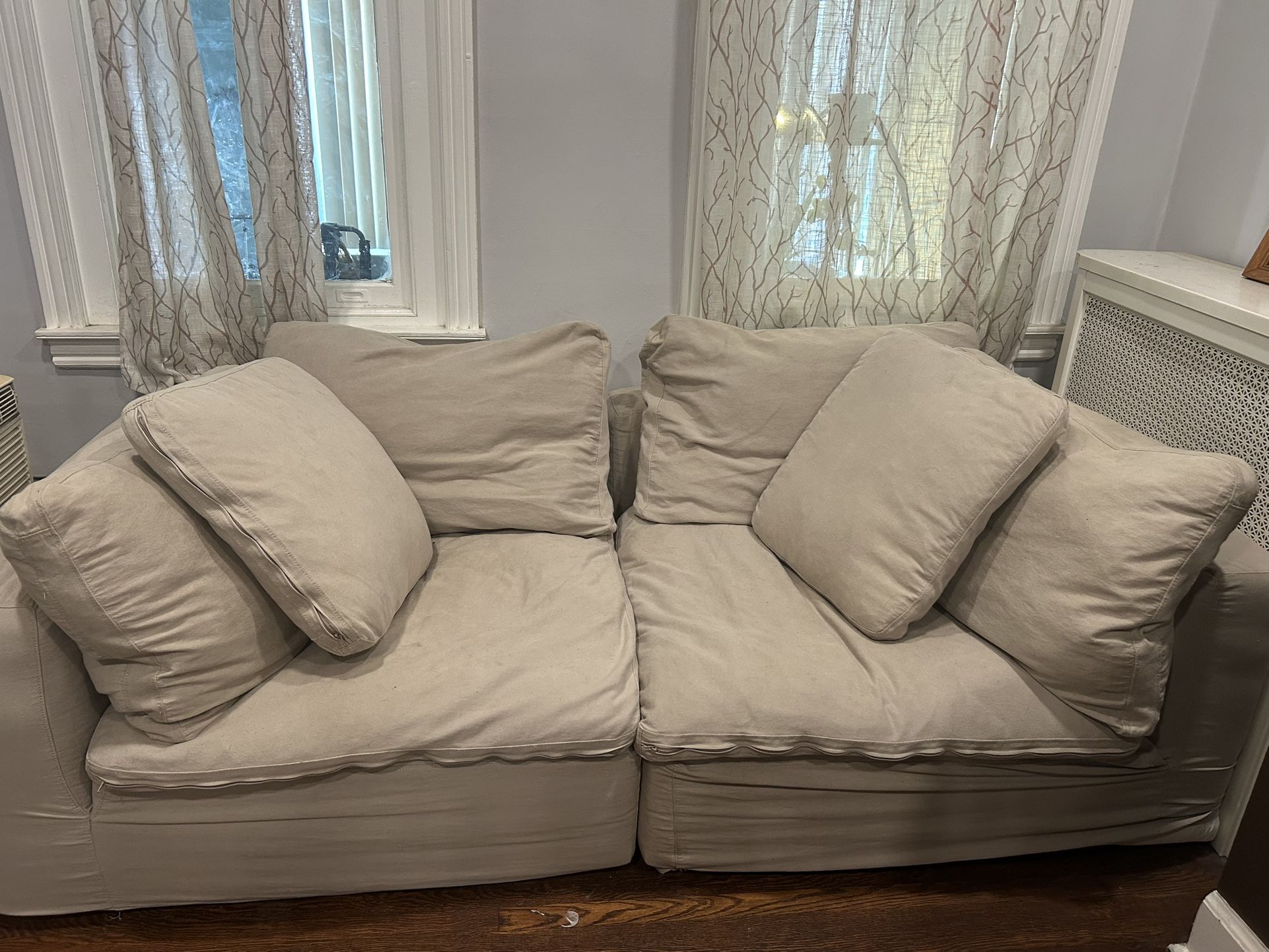 Deep Loveseat