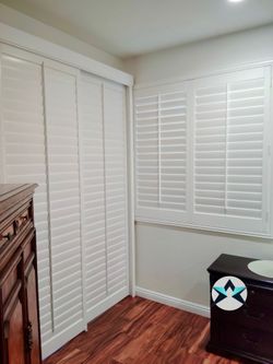 Custom Wood Plantation Shutters-  Installers near you, Free Estimates & Quick Quotes! Verified & Licensed Company. Persianas de Madera