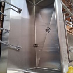 Sani-Lav Washing Station