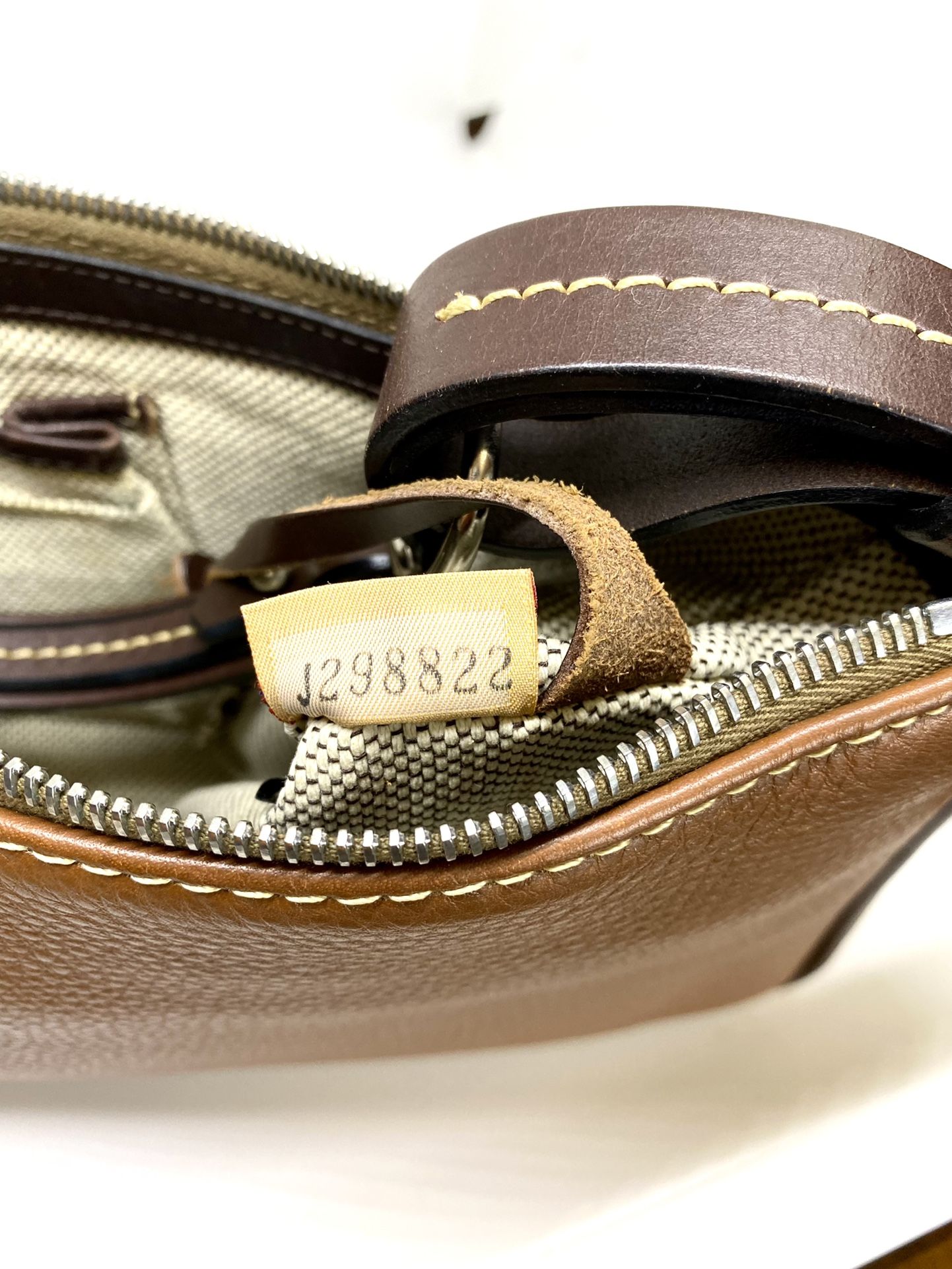 Dooney and Bourke💥VINTAGE💥Brown Leather Hobo Bag