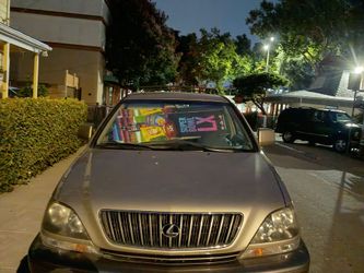 1999 Lexus suv