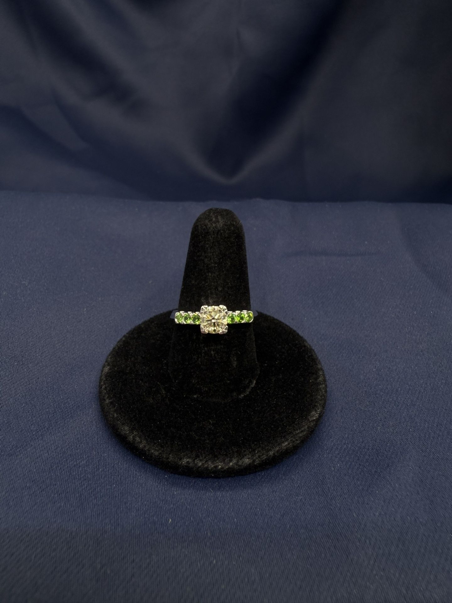 14KWG Fancy Yellow Diamond Ring