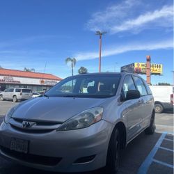 2006 Toyota Sienna CE 