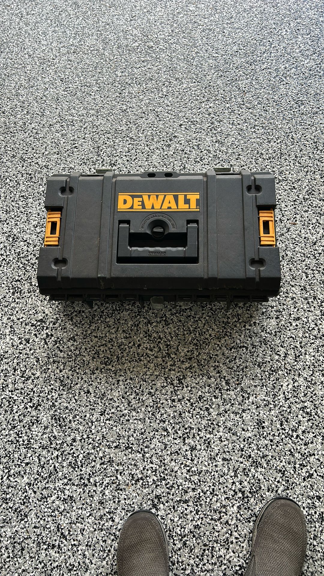 Dewalt Stackable Box