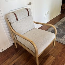 Accent chair