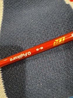 Fujikura Ventus TR Red 6-S stiff-flex shaft Velcore . Titleist driver shaft only