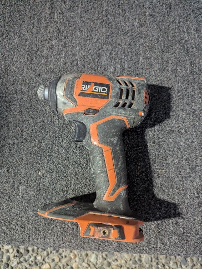 Rigid Impact Drill Missing Brushes