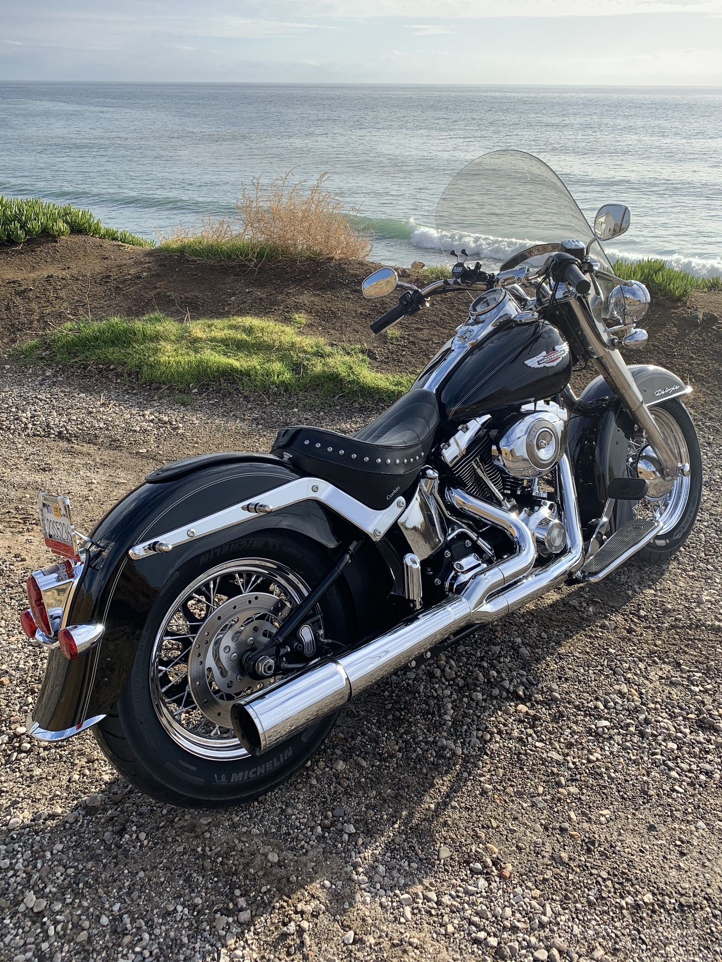 Corbin Classic Solo Seat +Backrest, 08-17 Harley-Davidson Softail, #HD-ST8-DLX-S