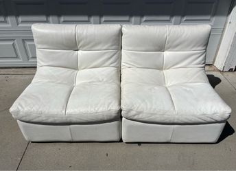 CHATEAU D'AX SPA White Couch Sofa Chairs Good Condition