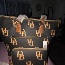 NWT Dooney And Bourke Set. Large Tote And Large Zip Around Wallet...Firm