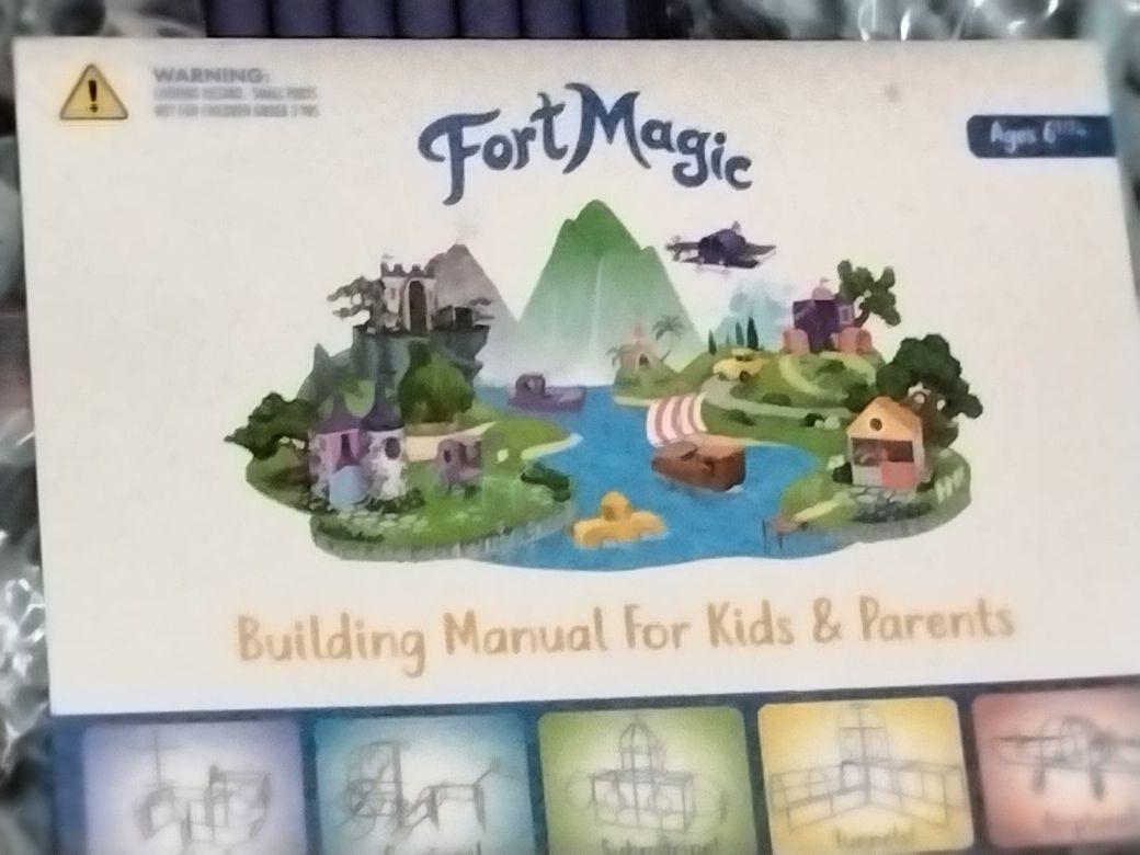 354 Piece Fort Magic