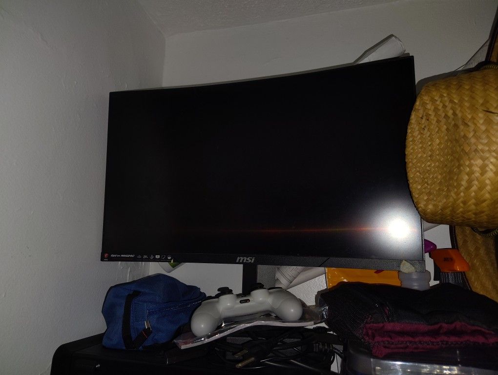 Optix MAG24C 144hz Gaming Monitor