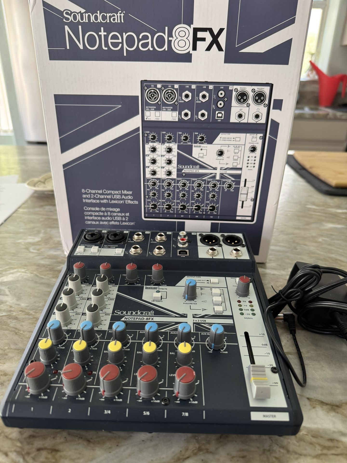 Soundcraft Notepad 8 FX Audio Mixer