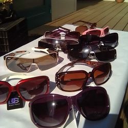 Be Your Own Boss Selling Sunglasses 