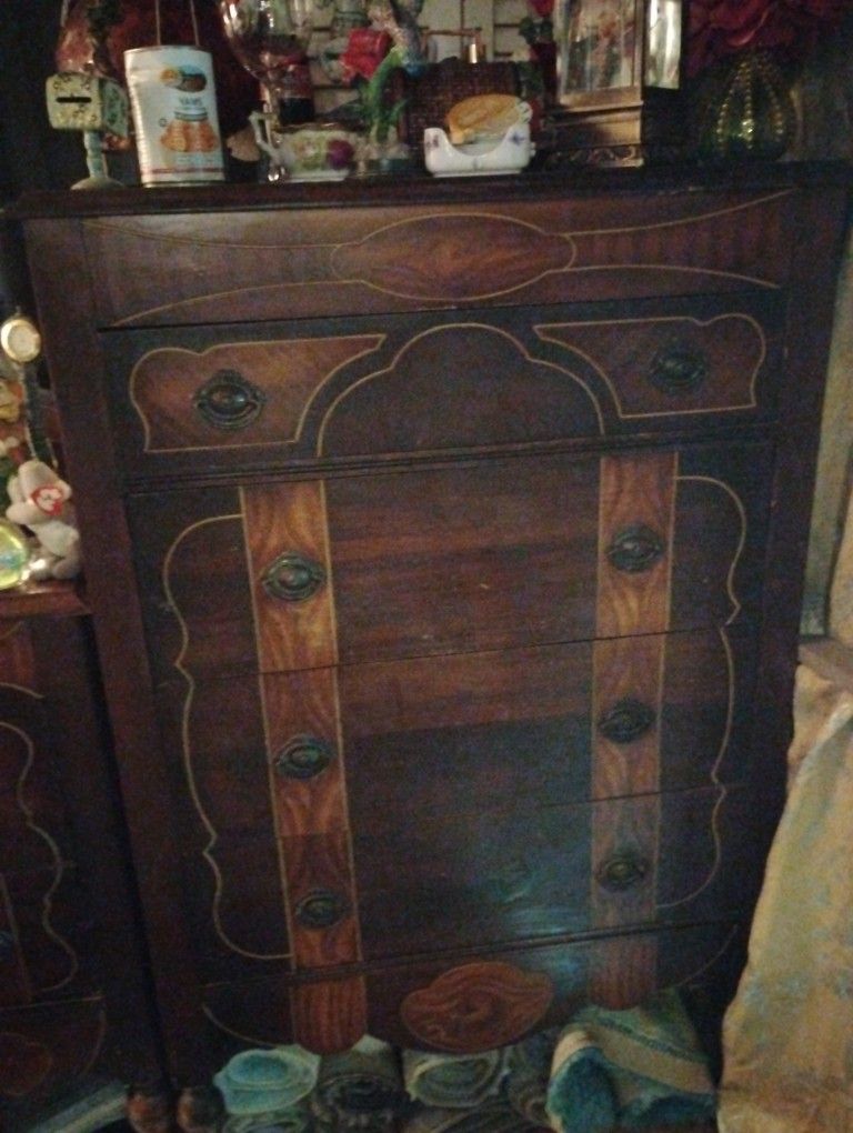 Antique Vanity,And Matching Dresser Rich Brown Mahogany Wood Late 1700s