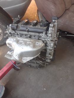 2011 nissan versa low milage 700