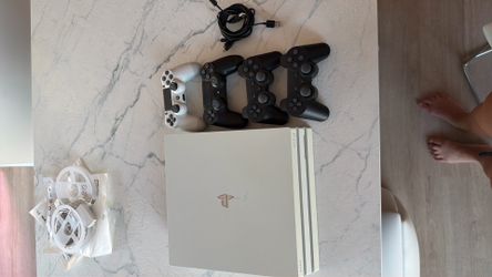 PS4 with remotes