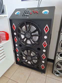 Maxpower speaker with equalizer
