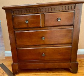 Wood 3-Drawer Dresser with Decorative Trim