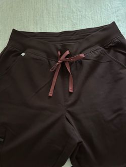FIGS Women’s Technical Collection Jogger Scrub Pants – Brown – Size L Petite